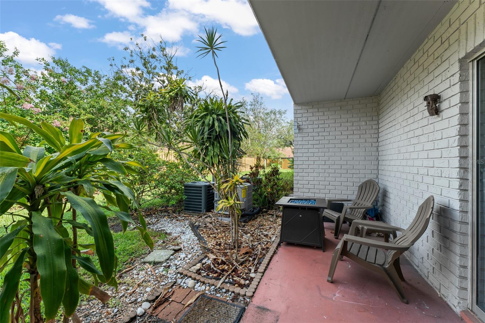 Image 22 of 27 For 225 Lewfield Circle 225