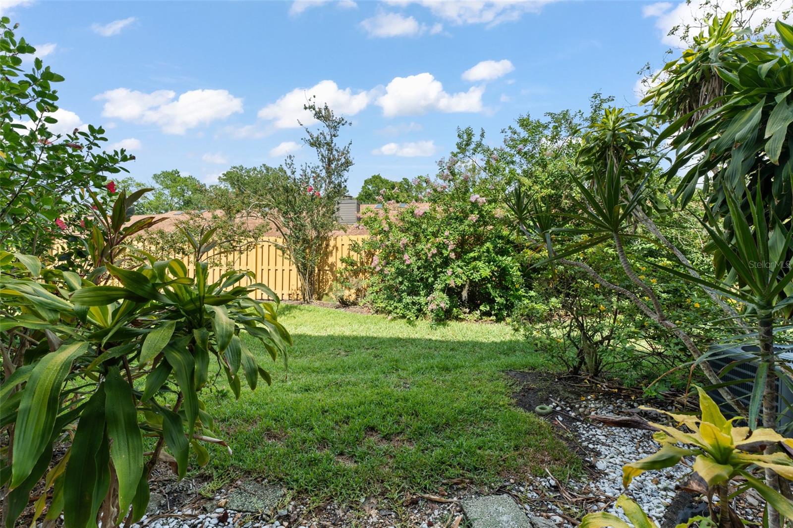 Image 23 of 27 For 225 Lewfield Circle 225