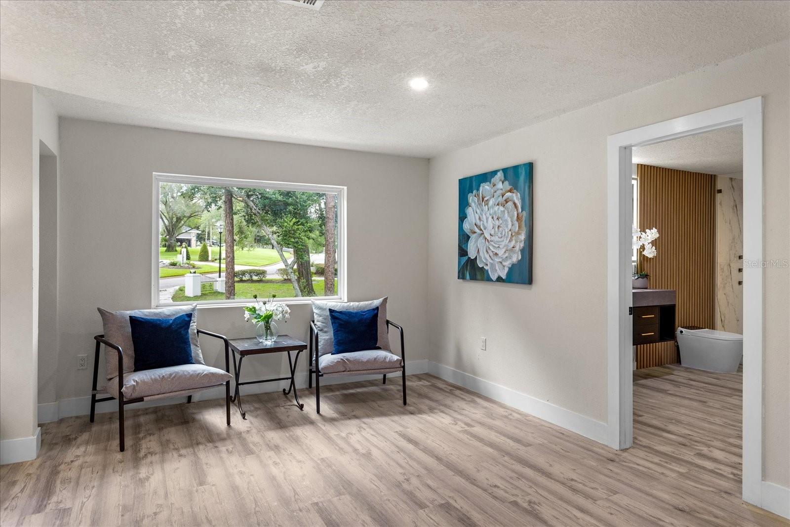 Image 29 of 56 For 305 Sweetwater Club Circle