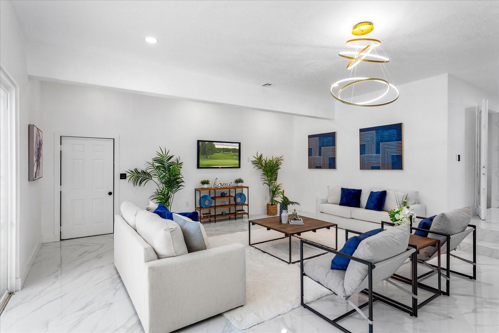 Image 9 of 56 For 305 Sweetwater Club Circle