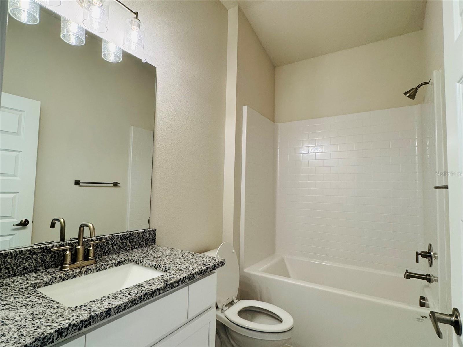 Image 17 of 32 For 4364 Sagefield Drive