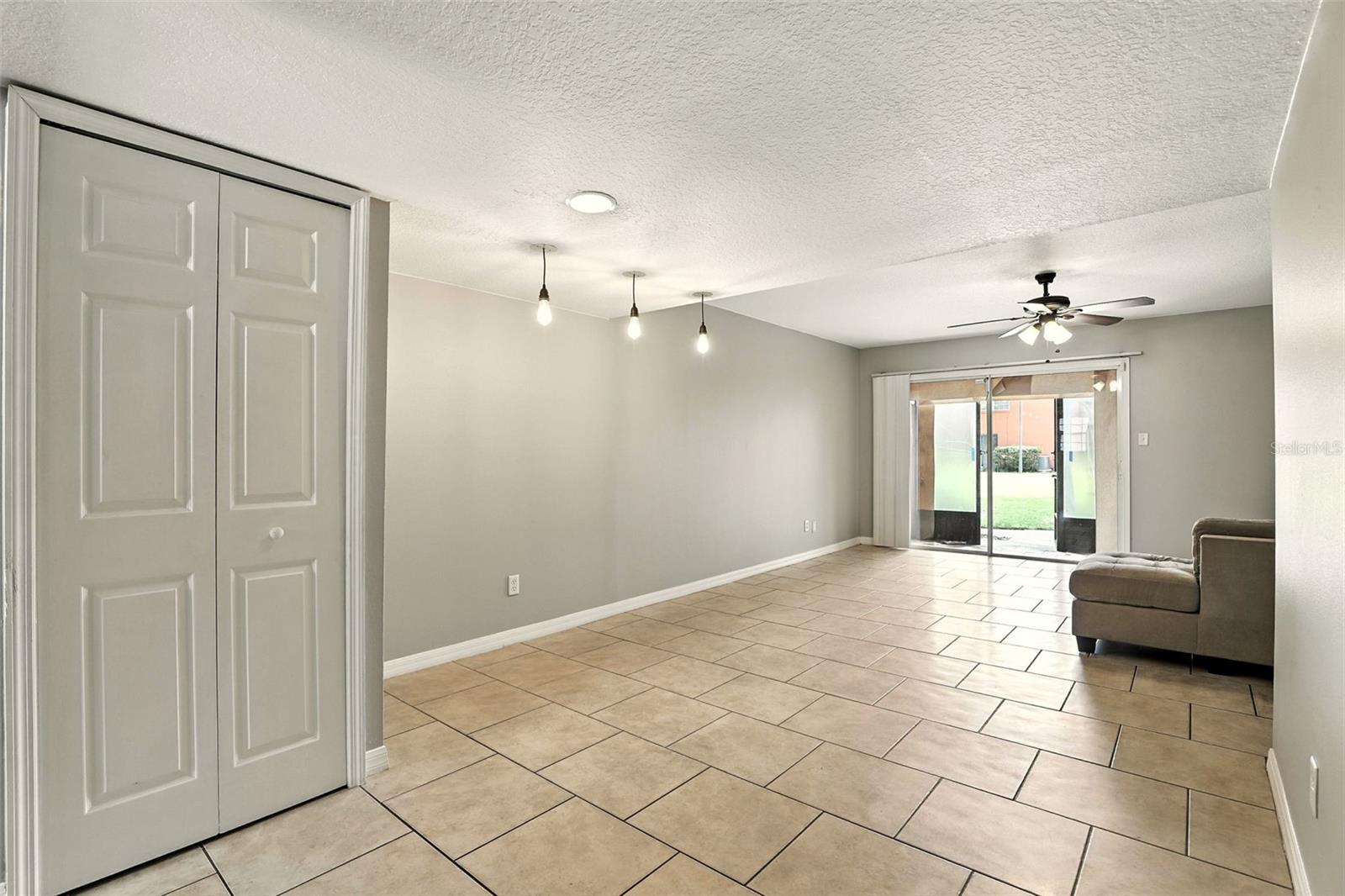 Image 13 of 46 For 4786 Tangerine Avenue 4786