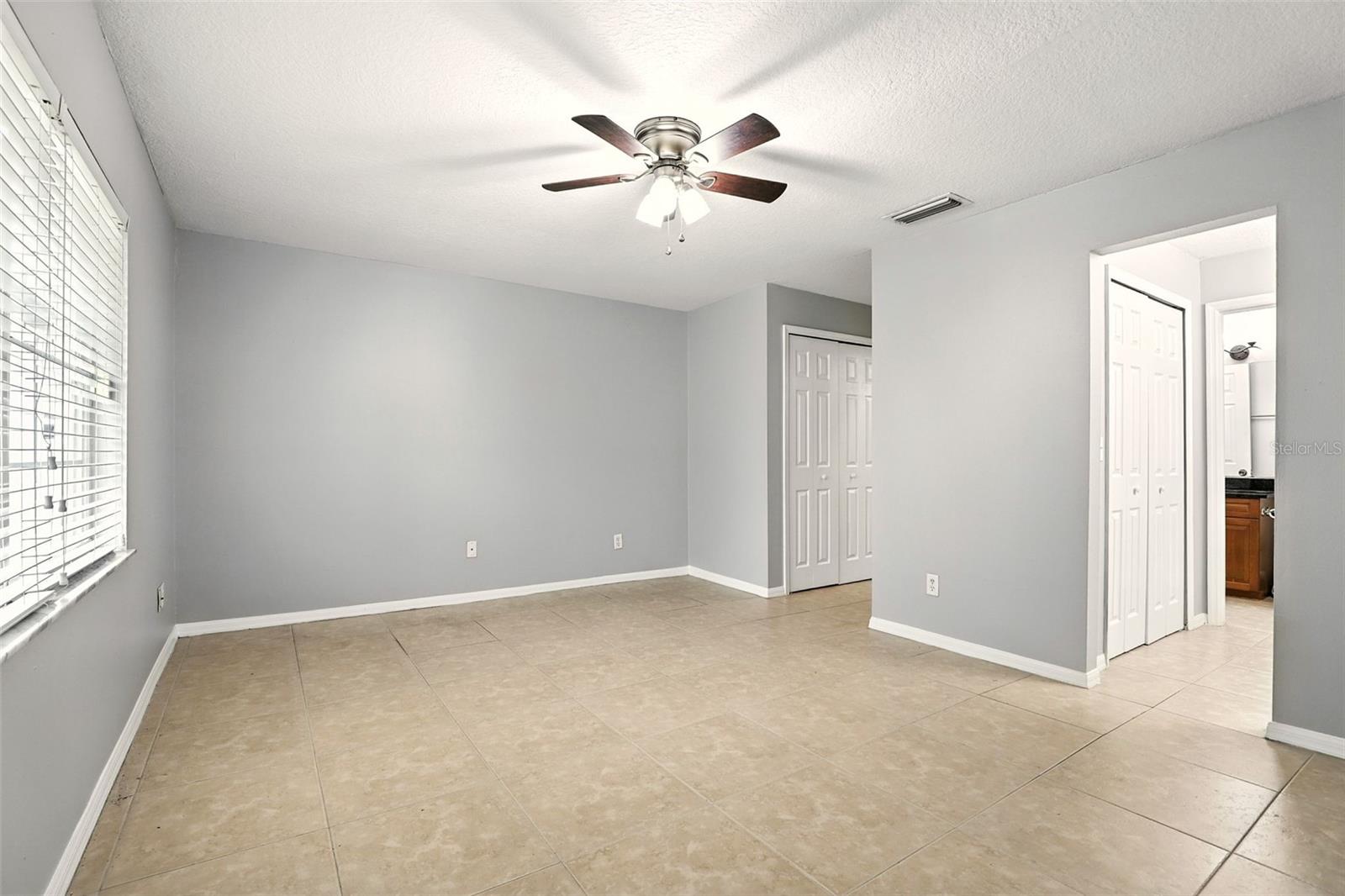 Image 20 of 46 For 4786 Tangerine Avenue 4786