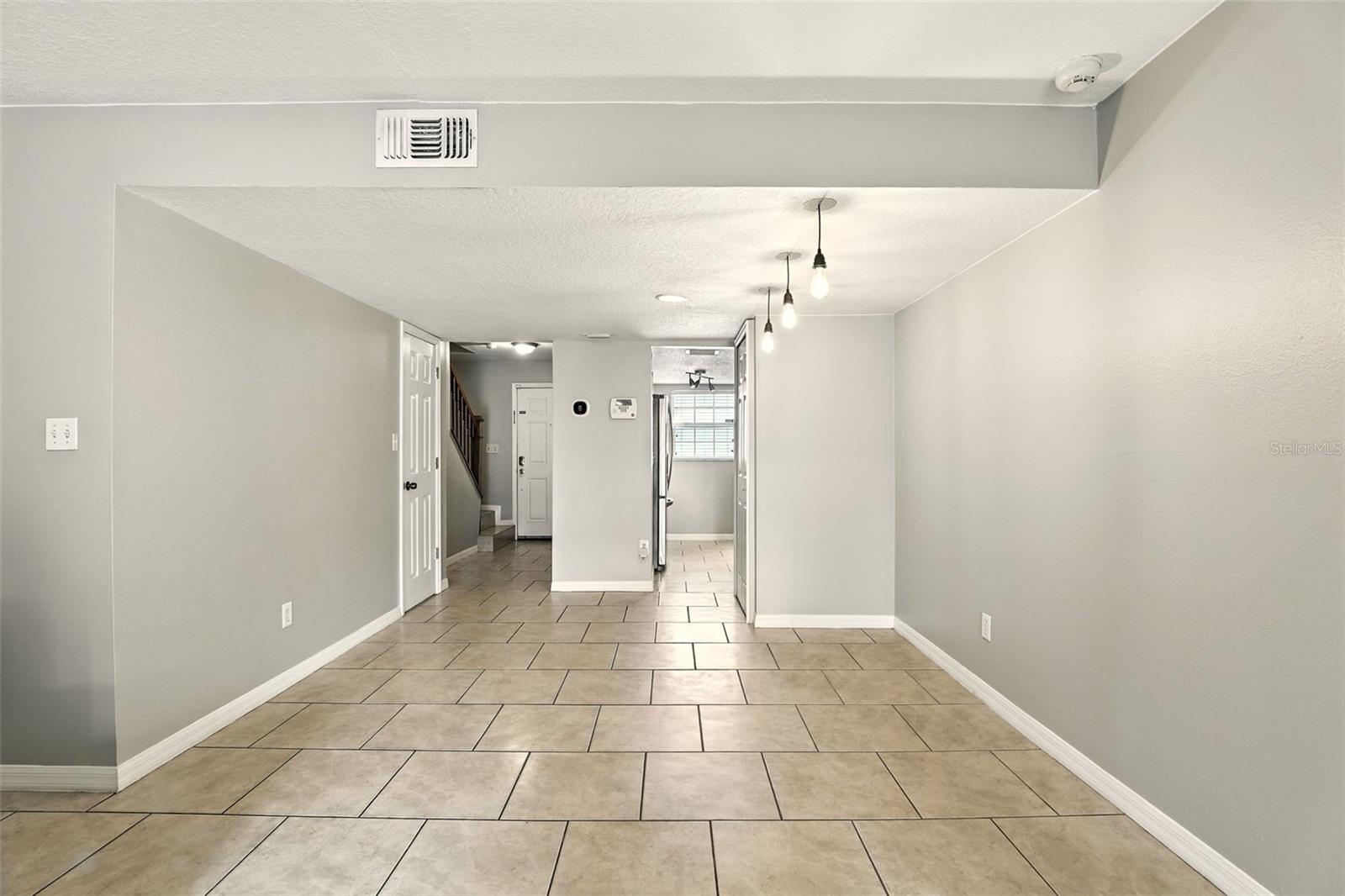 Image 21 of 46 For 4786 Tangerine Avenue 4786