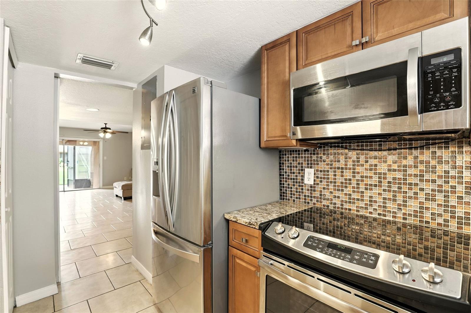 Image 5 of 46 For 4786 Tangerine Avenue 4786