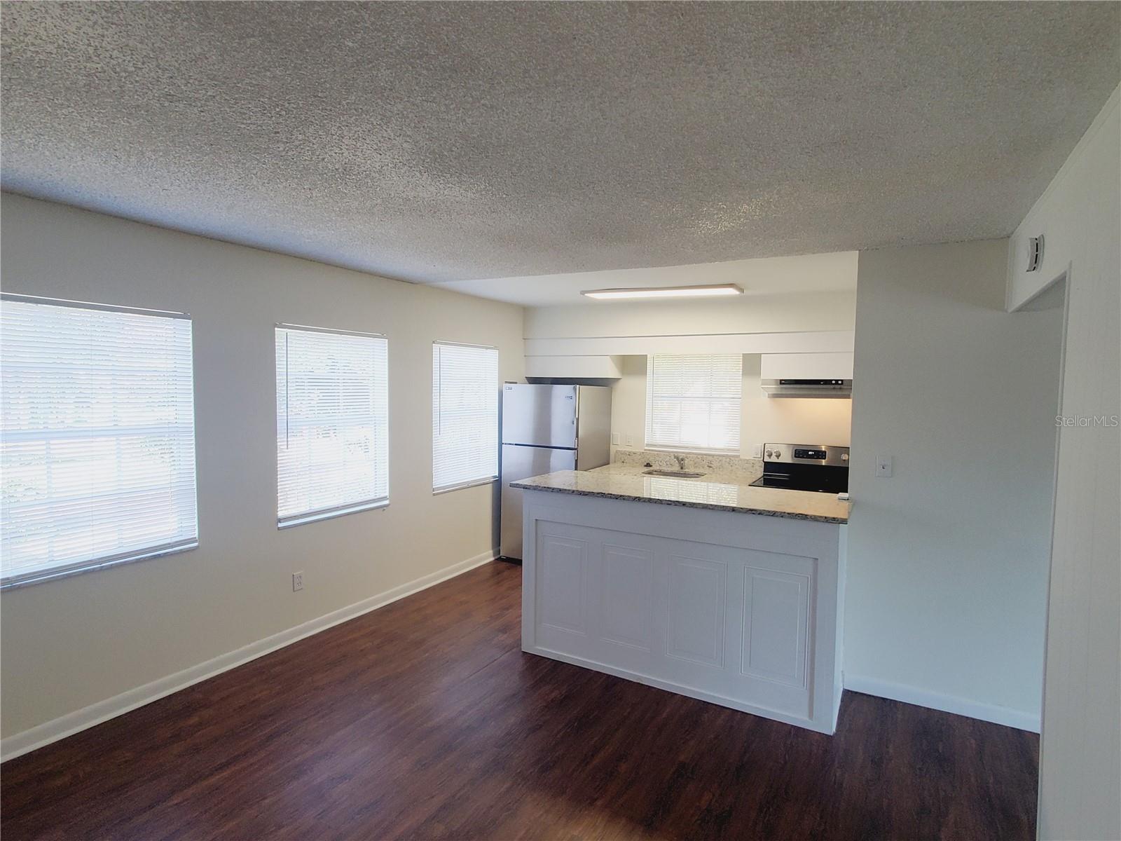Image 6 of 13 For 5264 Davisson Avenue
