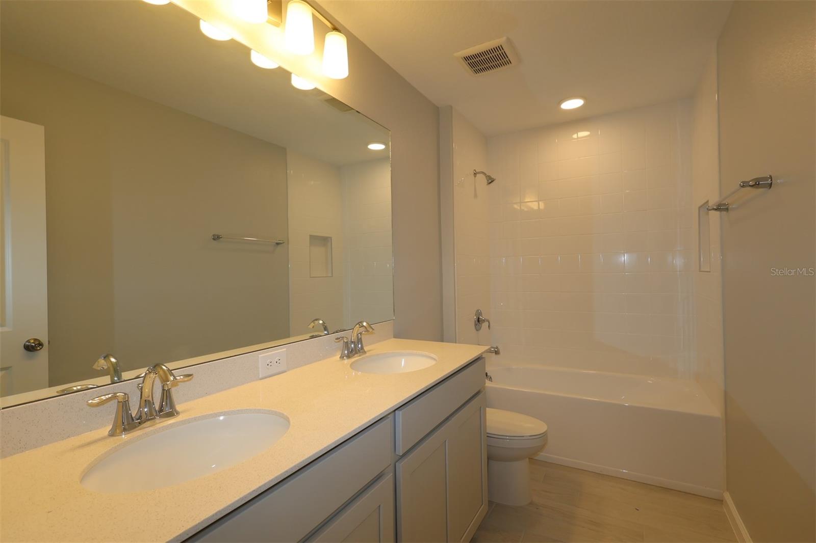 Image 22 of 34 For 1156 Basalt Lane