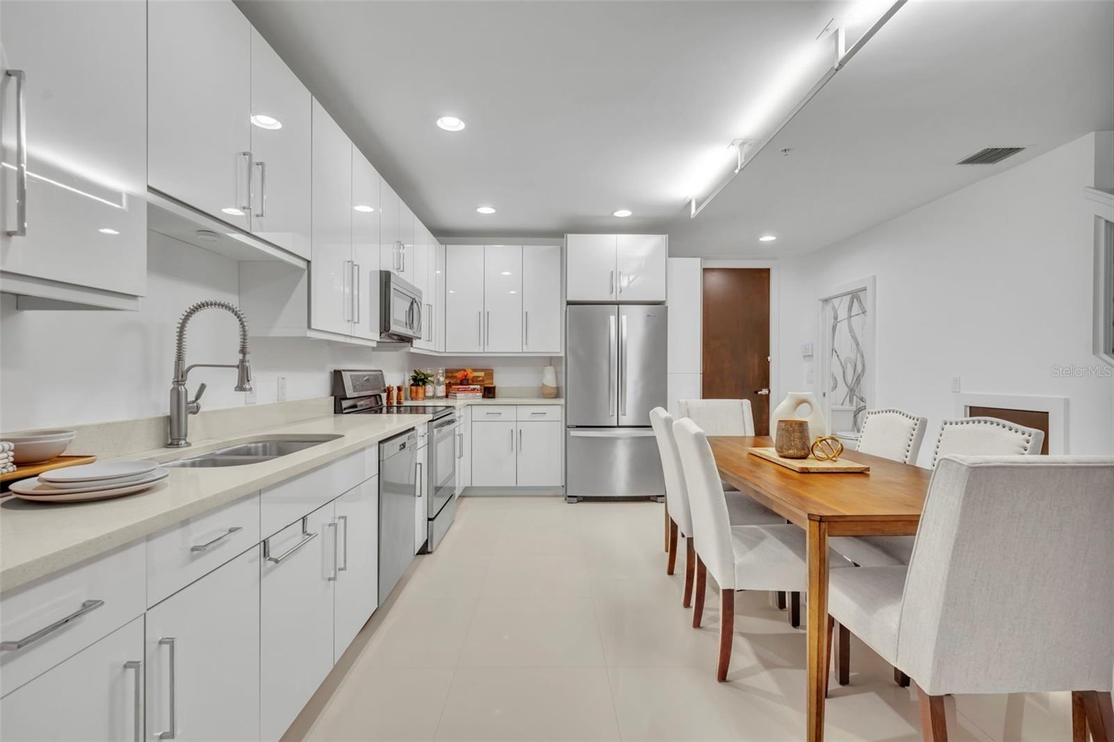 Image 10 of 50 For 438 Swoope Avenue