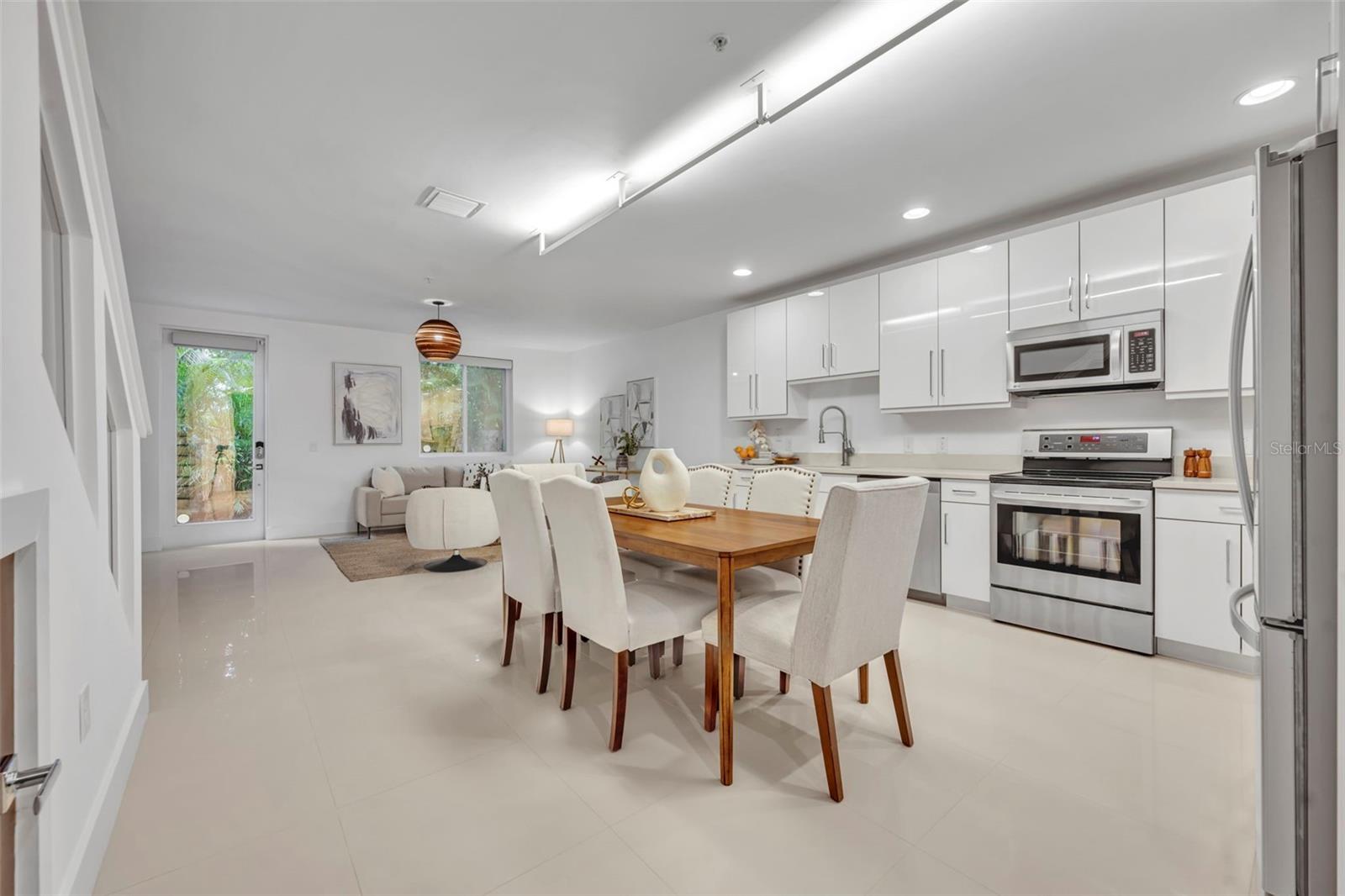 Image 14 of 50 For 438 Swoope Avenue