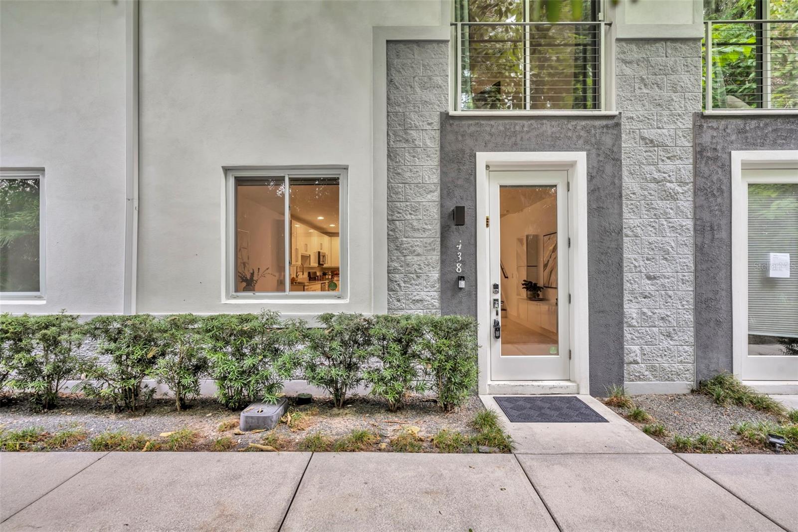 Image 4 of 50 For 438 Swoope Avenue