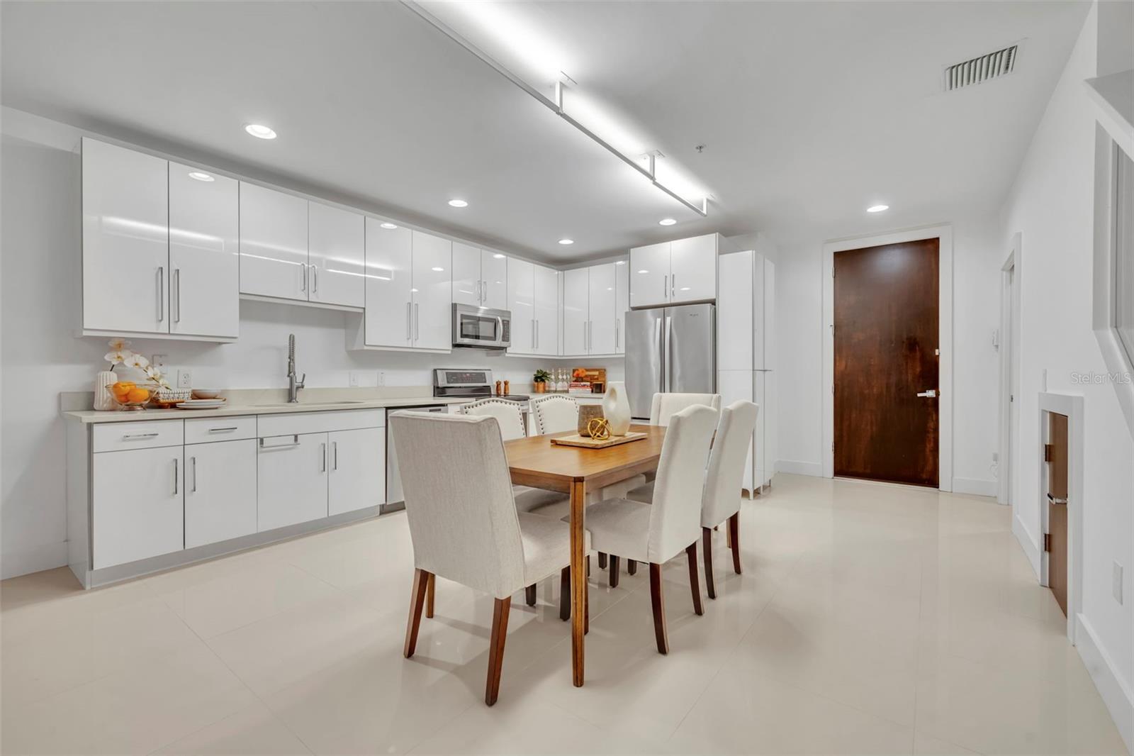 Image 9 of 50 For 438 Swoope Avenue