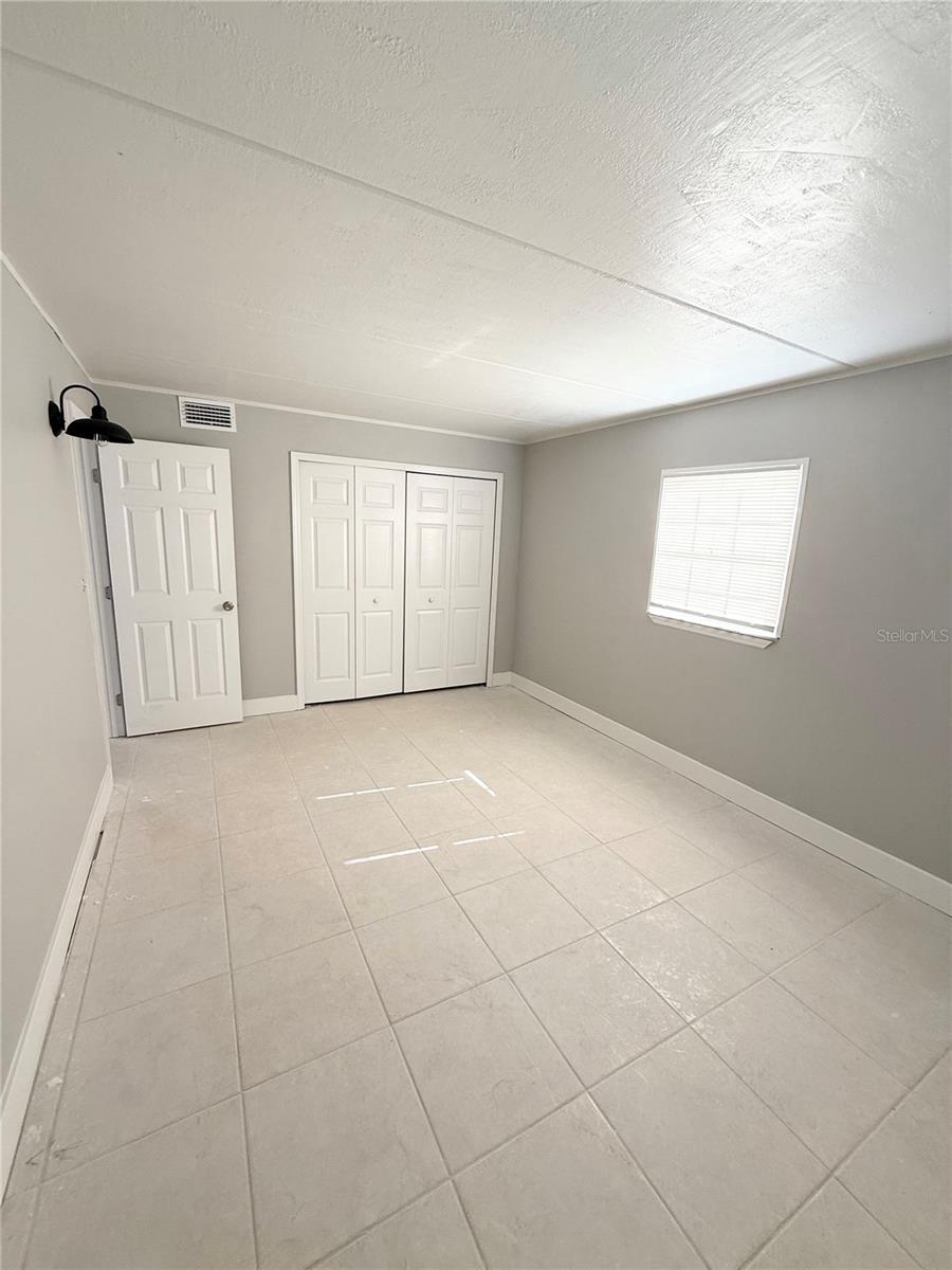 Image 10 of 13 For 302 Spring Garden Avenue A01