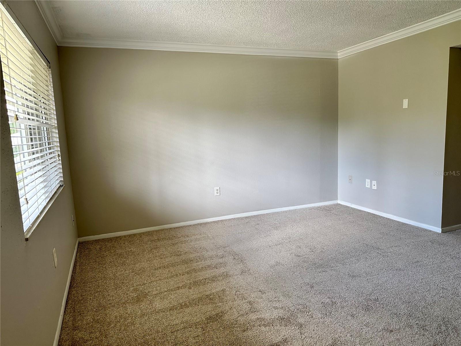 Image 8 of 22 For 121 Oyster Bay Circle 160