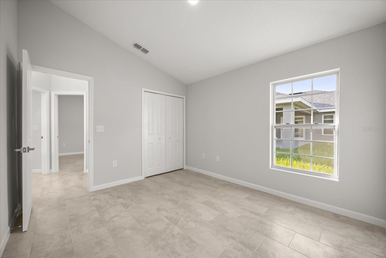 Image 18 of 33 For 541 Rhodes Drive
