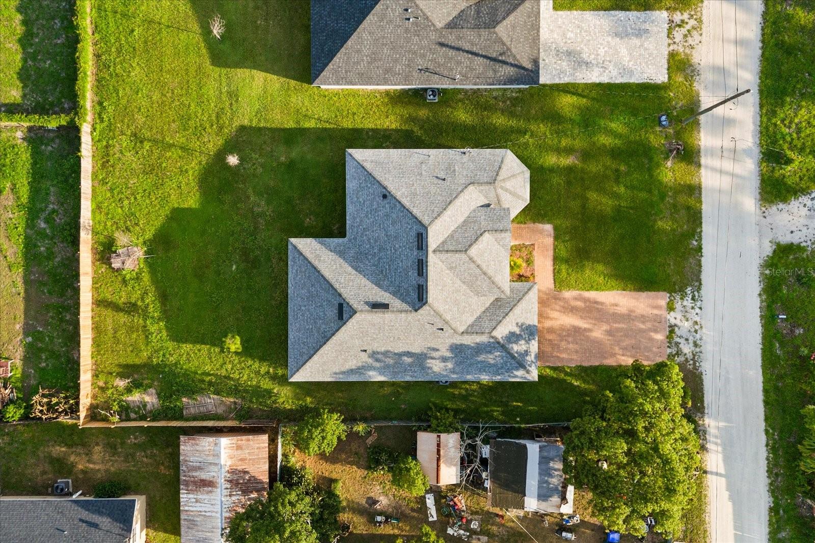 Image 4 of 34 For 531 Rhodes Drive