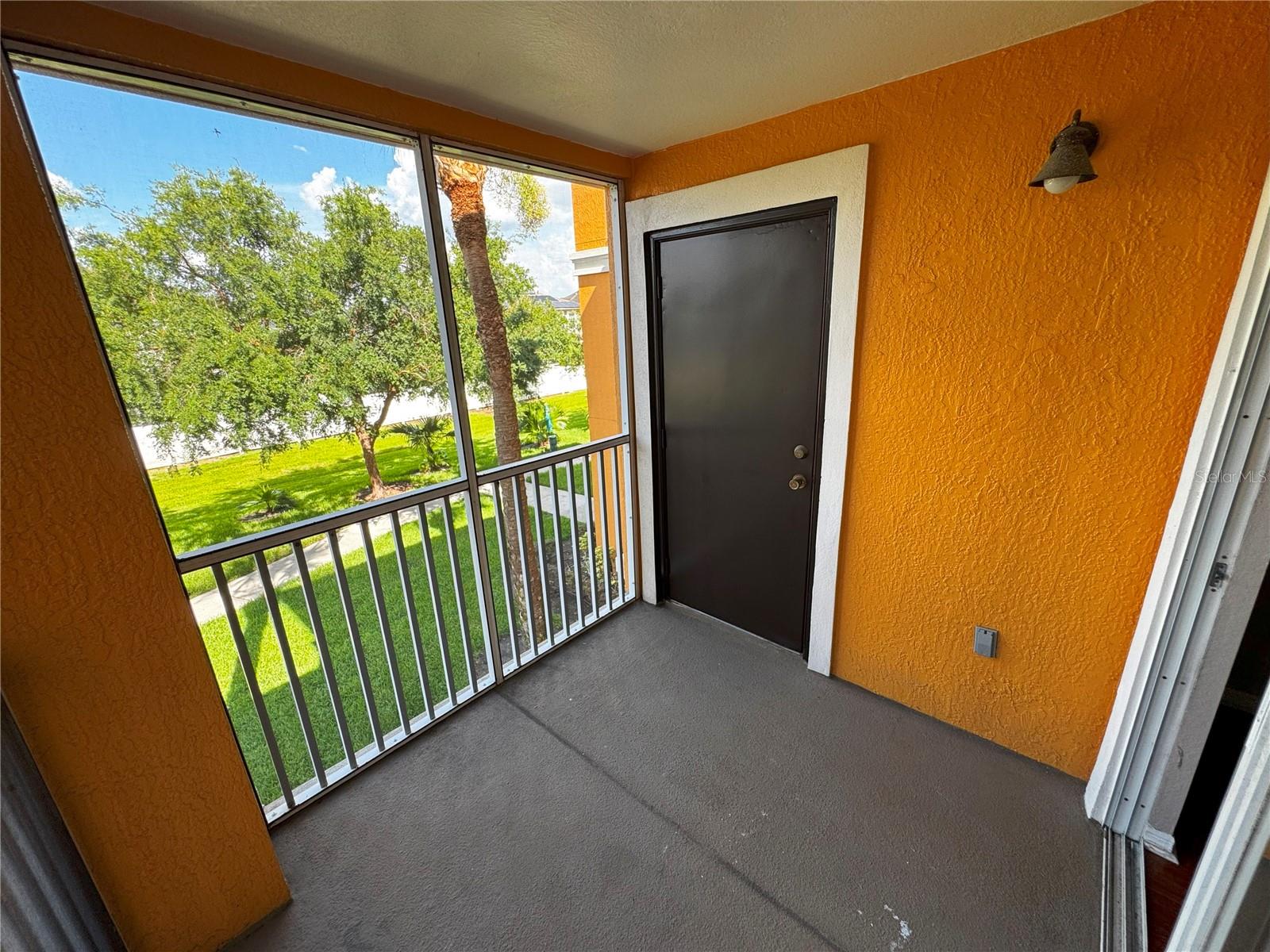 Image 18 of 19 For 5455 Vineland Road 3210
