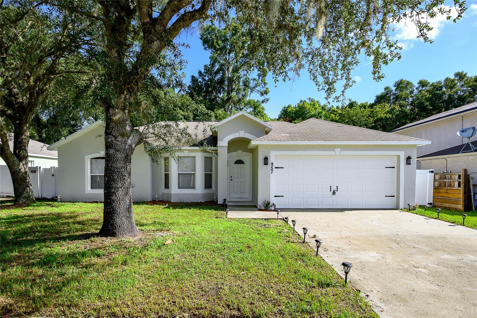 Details for 957 Cascades Park Trail, DELAND, FL 32720