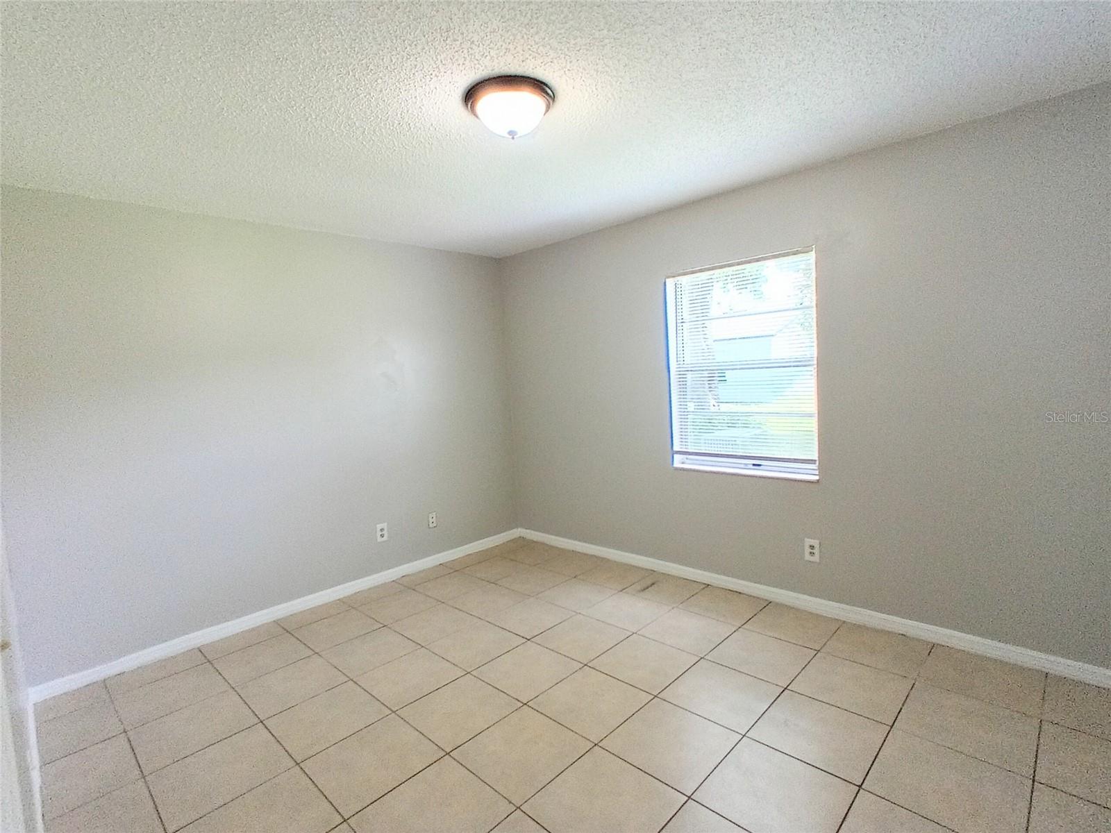 Image 5 of 5 For 2427 Chase Avenue B