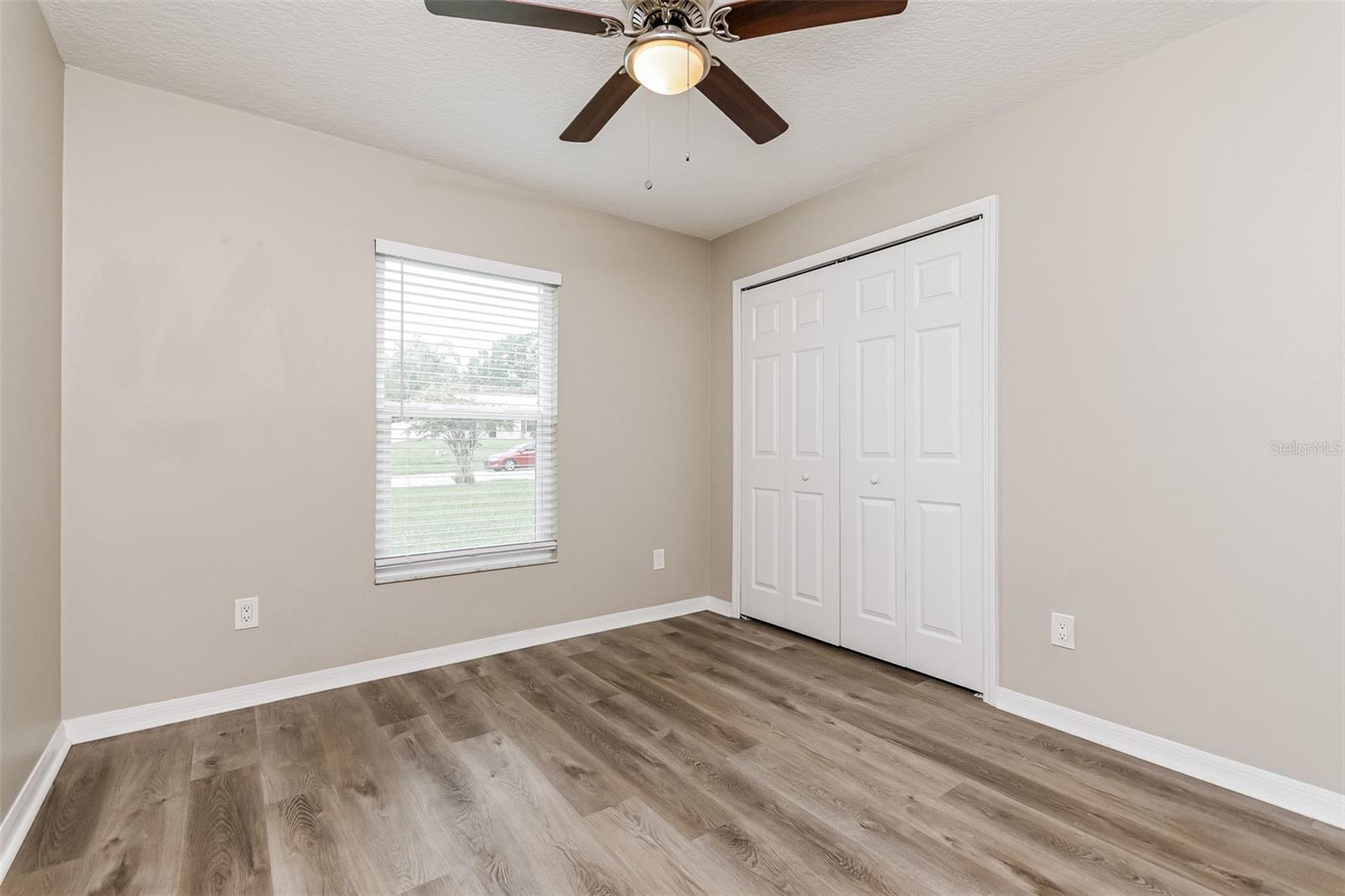 Image 13 of 21 For 14514 Greater Hills Boulevard