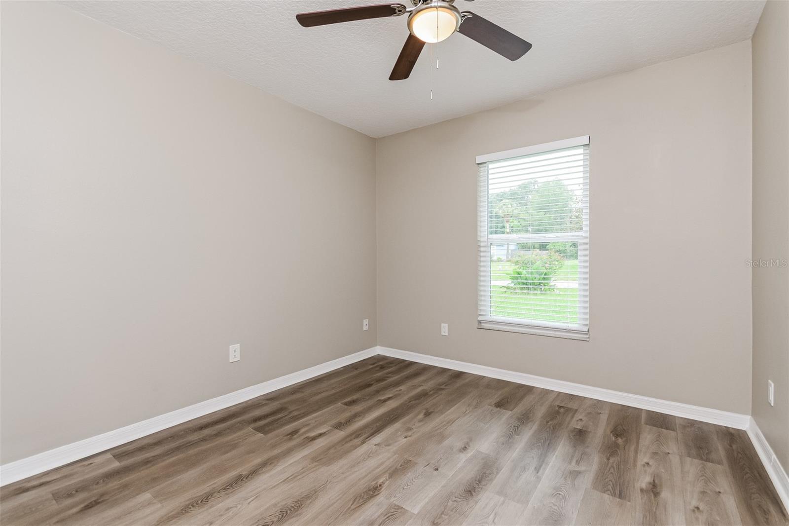Image 14 of 21 For 14514 Greater Hills Boulevard