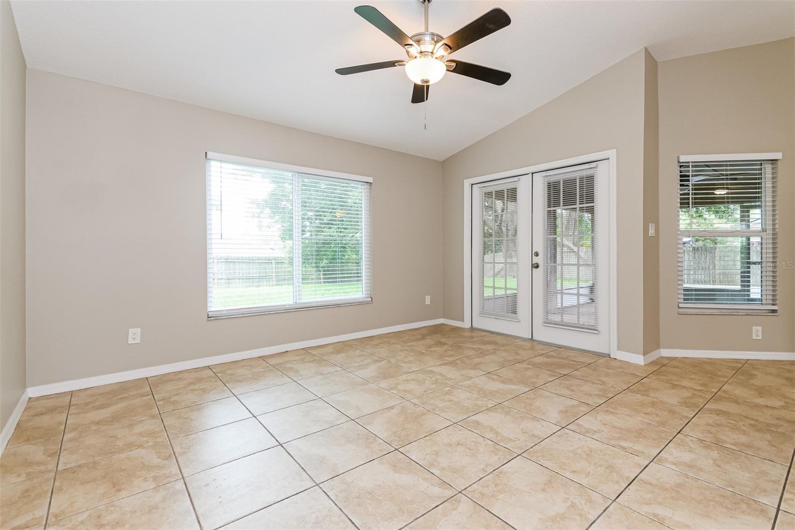 Image 9 of 21 For 14514 Greater Hills Boulevard
