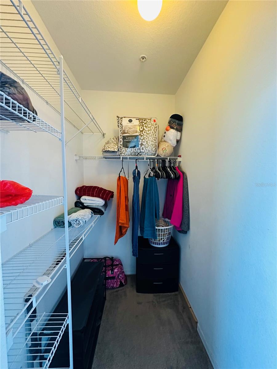 Image 9 of 18 For 6169 Metrowest Boulevard 307