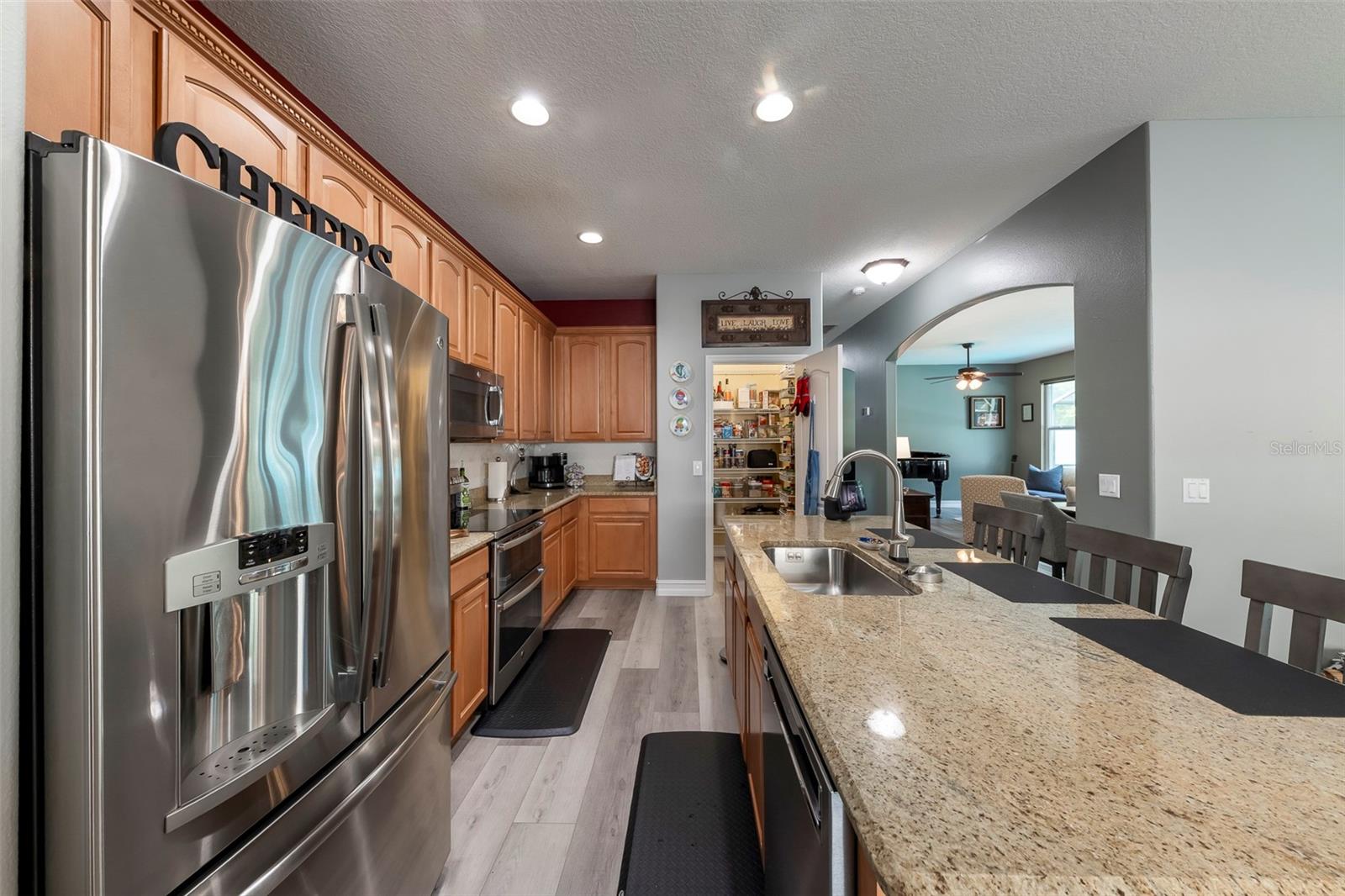 Image 10 of 43 For 530 Carey Way