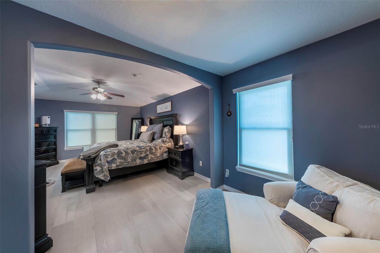 Image 15 of 43 For 530 Carey Way