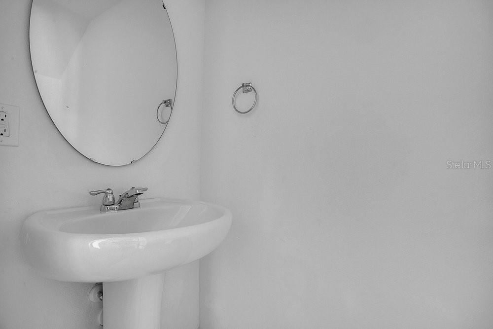 Image 8 of 26 For 433 Madison Drive