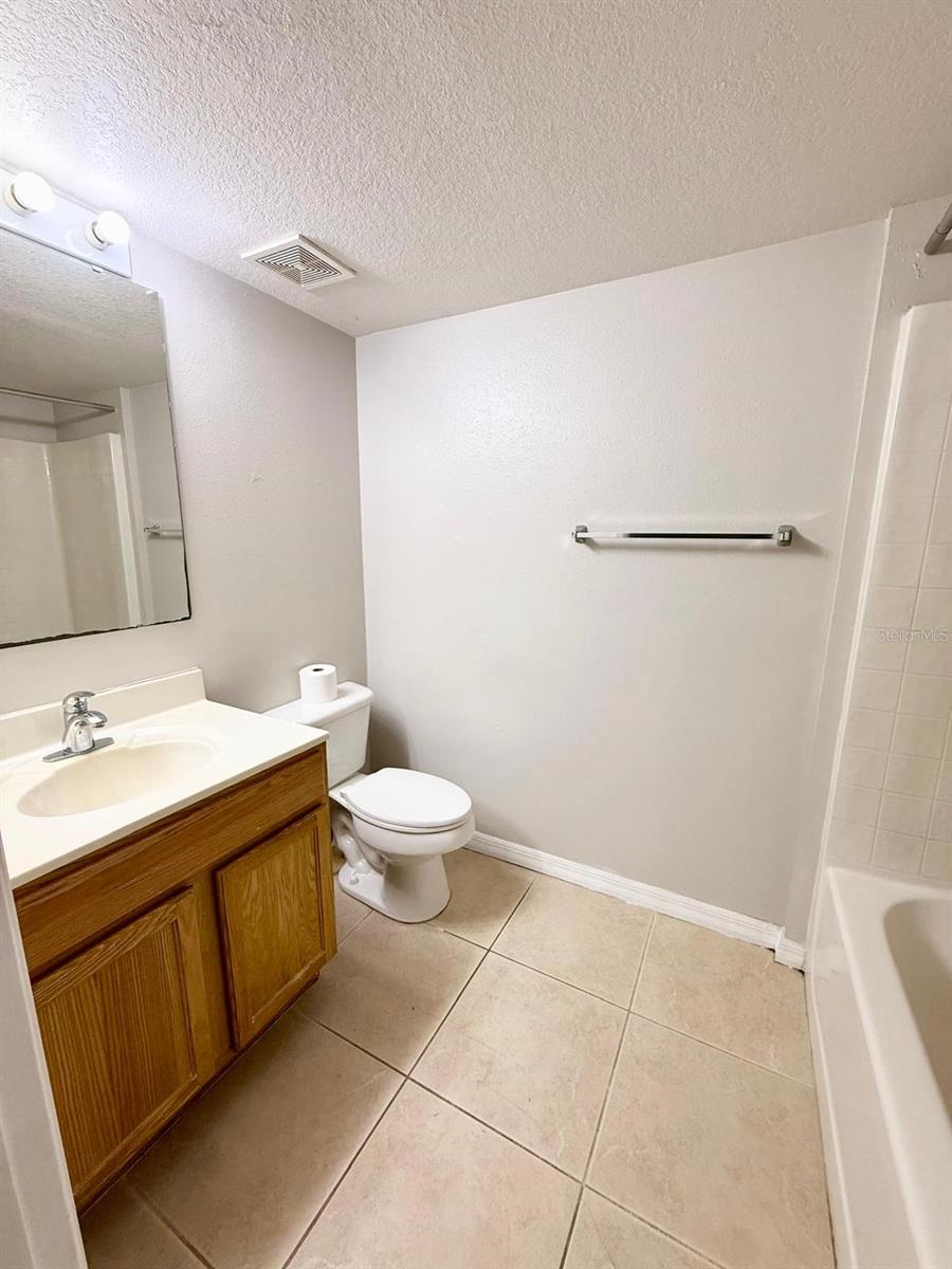 Image 18 of 51 For 4770 Elena Way