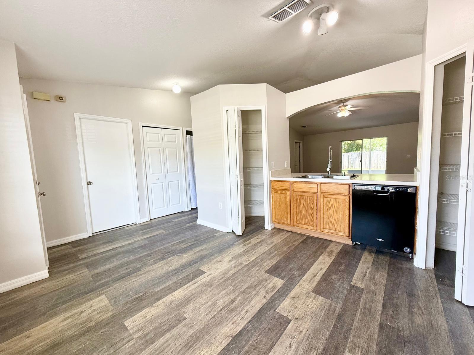 Image 4 of 51 For 4770 Elena Way