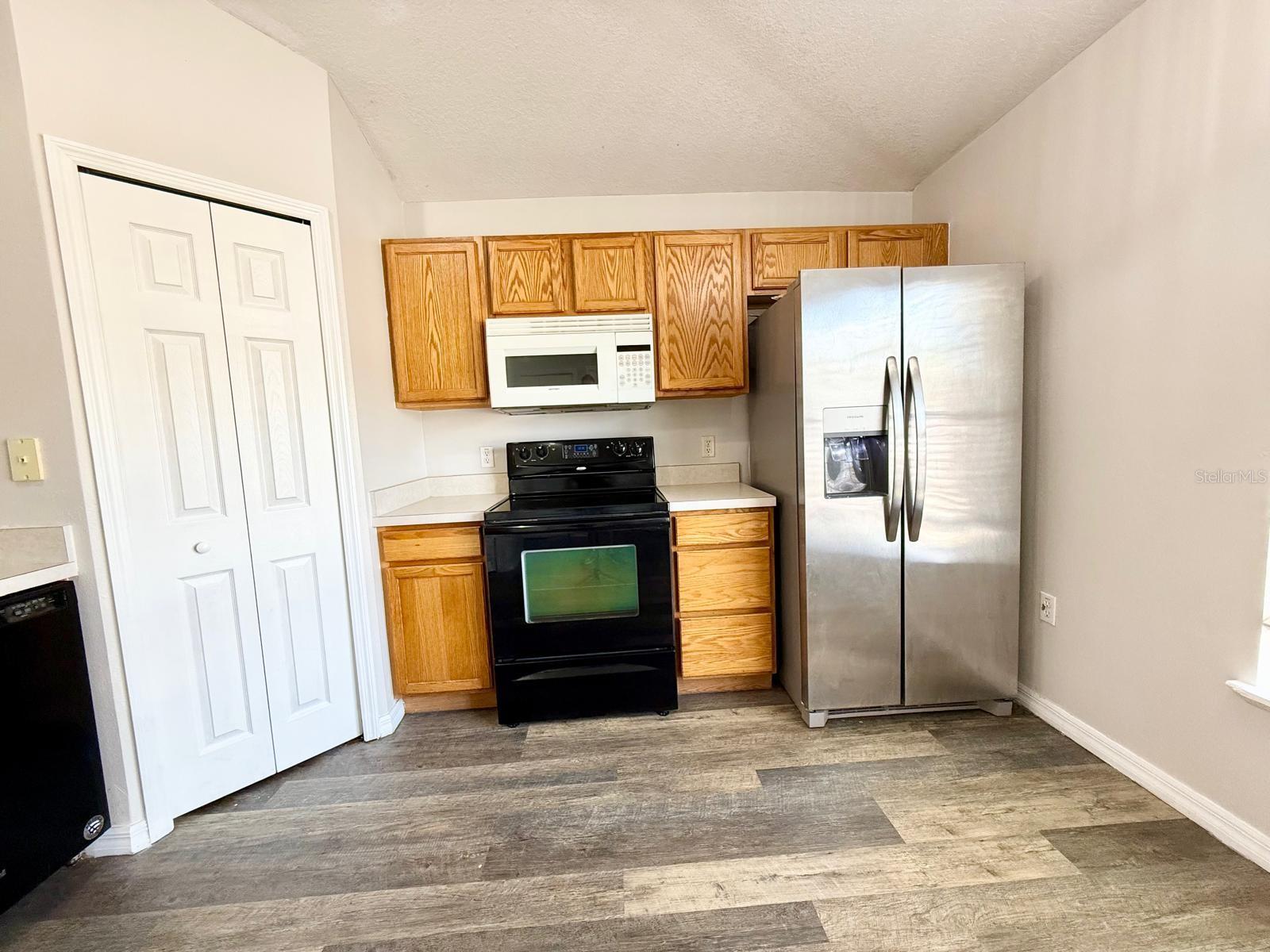 Image 6 of 51 For 4770 Elena Way