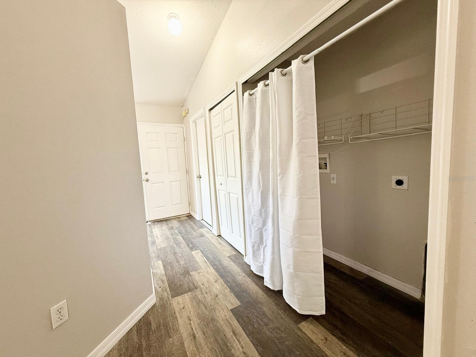 Image 8 of 51 For 4770 Elena Way