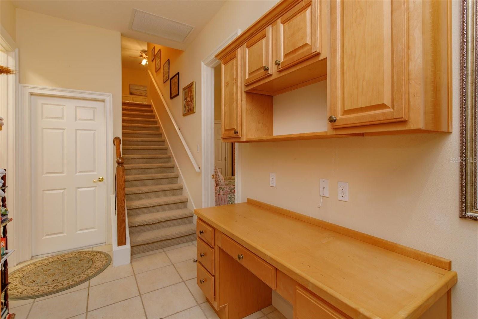 Image 20 of 43 For 5437 Maple Ridge Court