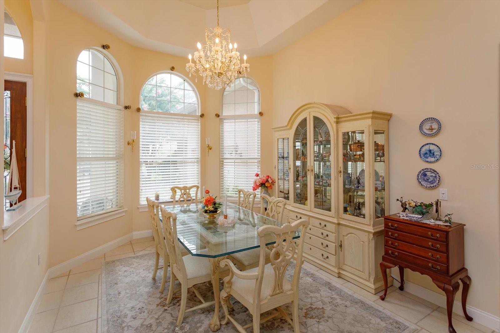 Image 7 of 43 For 5437 Maple Ridge Court