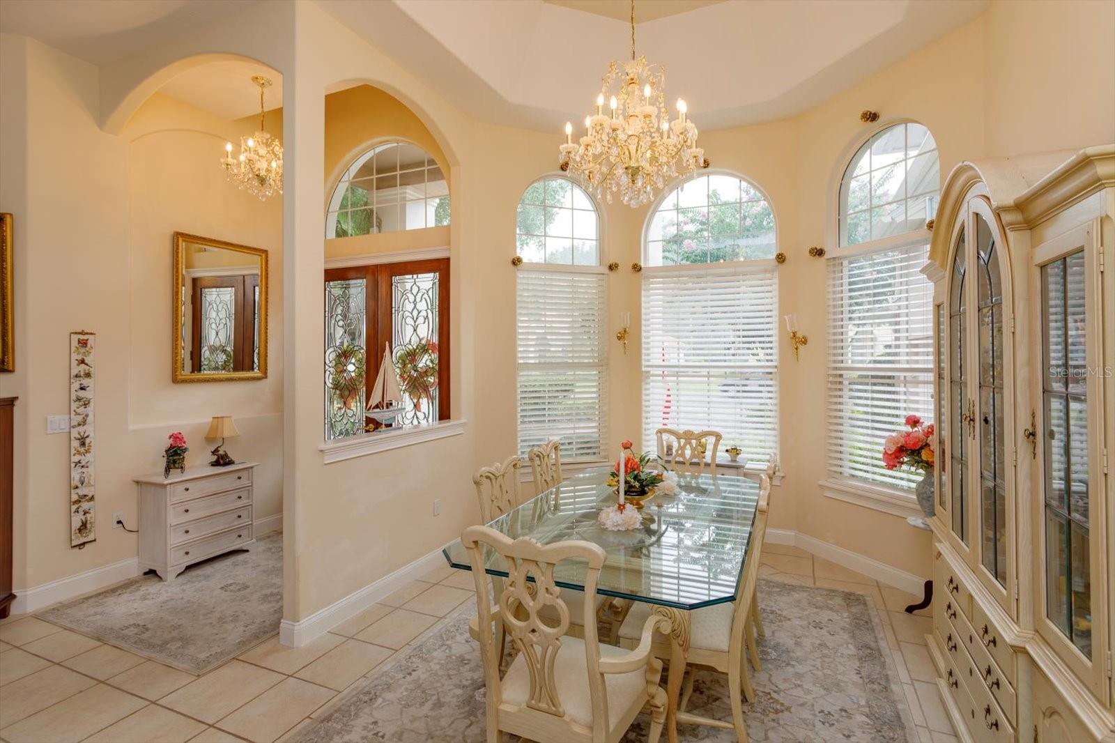 Image 8 of 43 For 5437 Maple Ridge Court