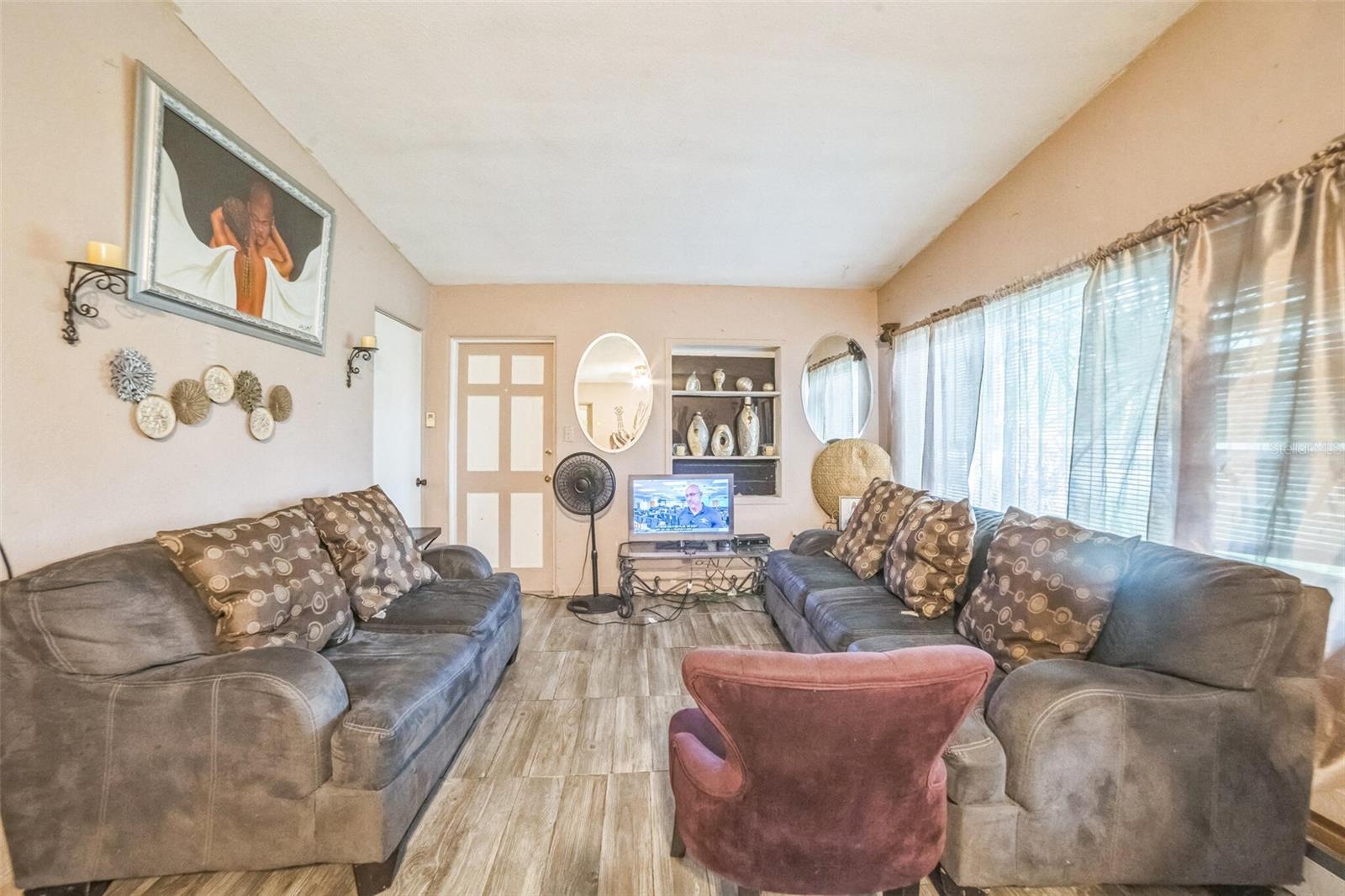 Image 2 of 9 For 4007 Brinell Avenue