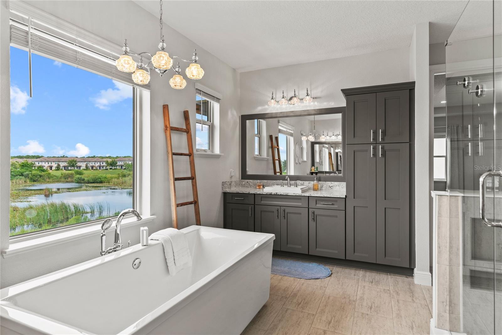 Image 38 of 83 For 15576 Shorebird Lane