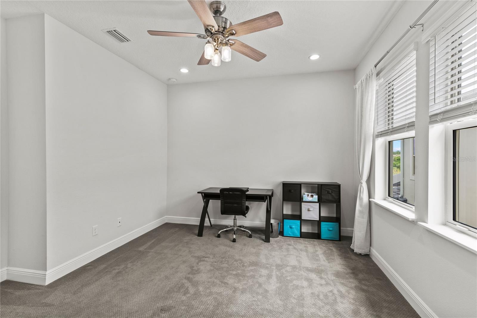 Image 49 of 83 For 15576 Shorebird Lane