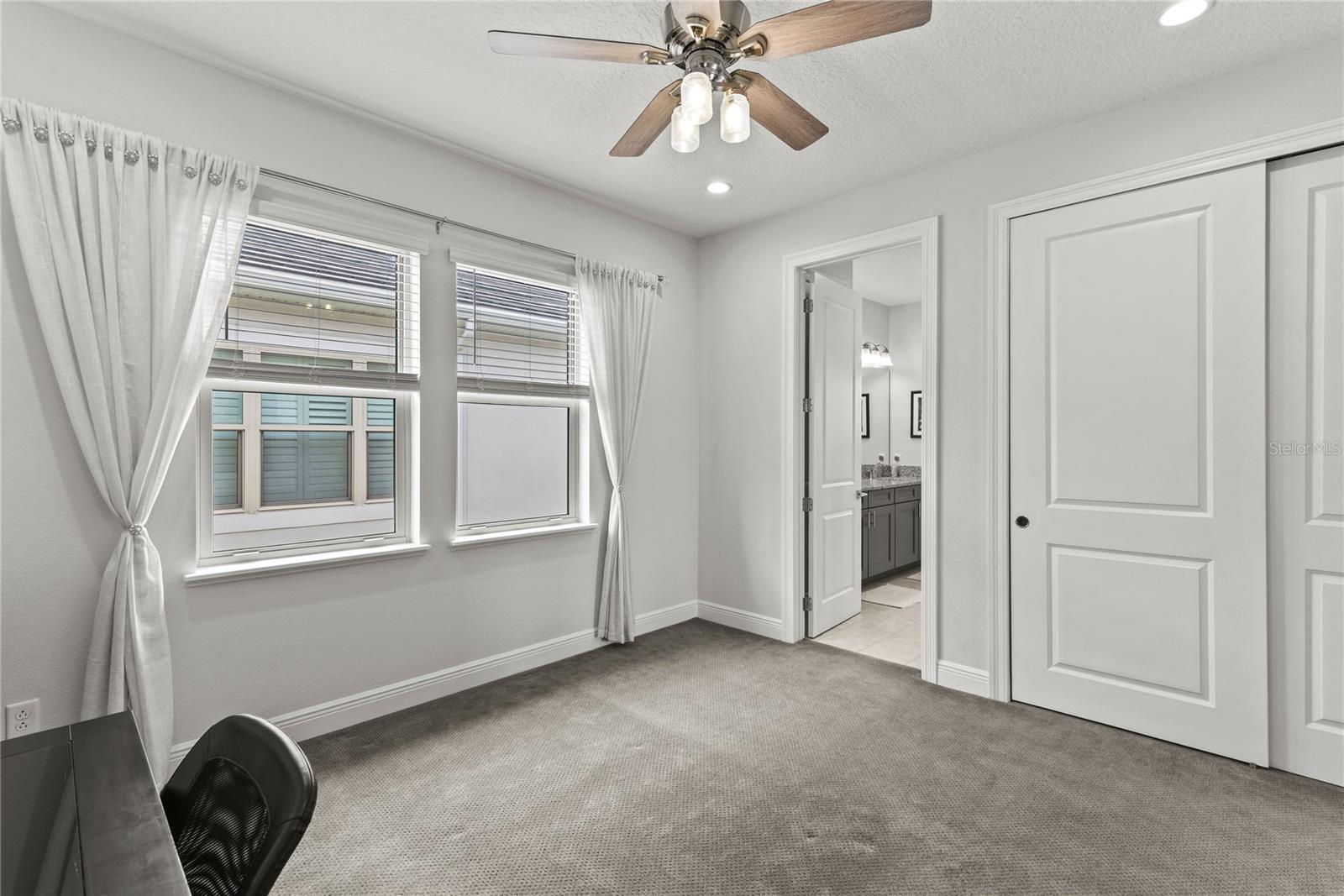 Image 50 of 83 For 15576 Shorebird Lane