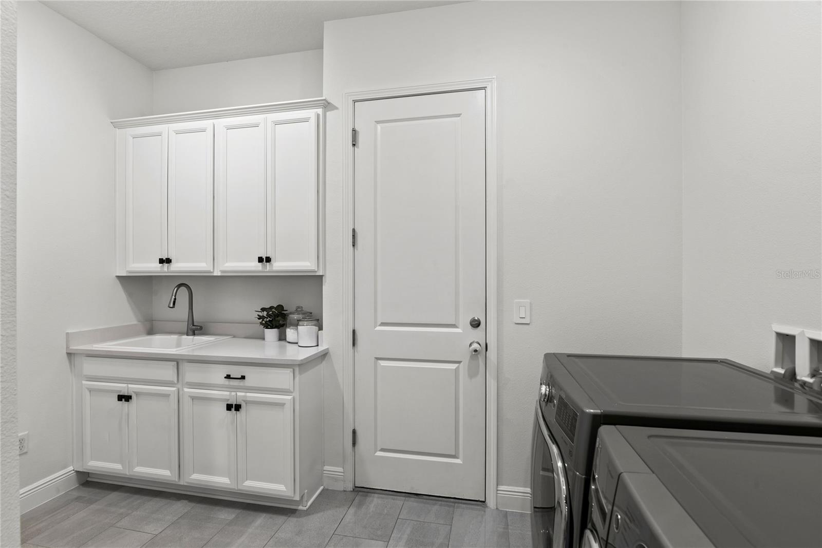 Image 43 of 65 For 5391 Golden Apple Drive