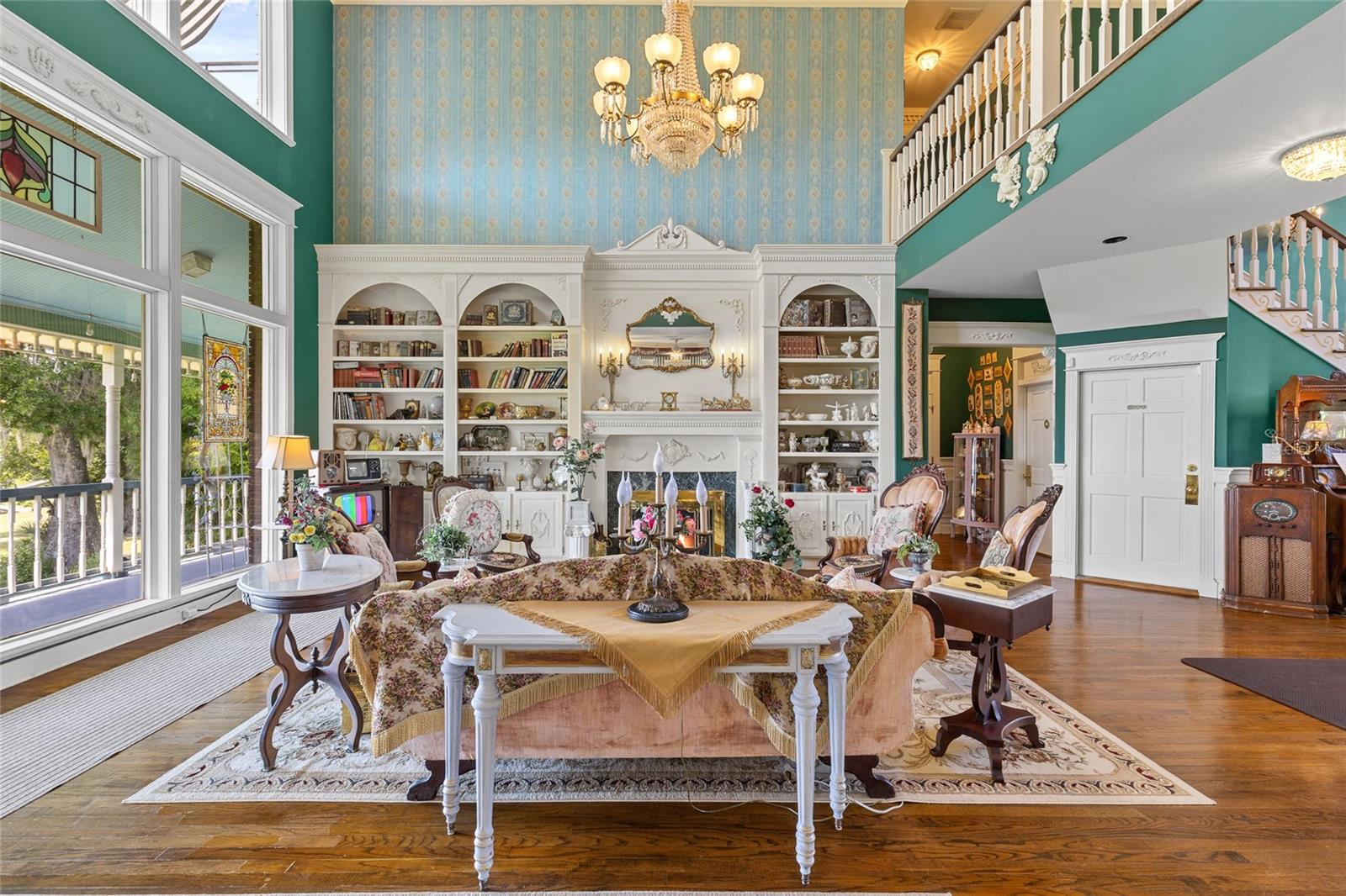 Listing photo id 21 for 6275 Halabrin Road