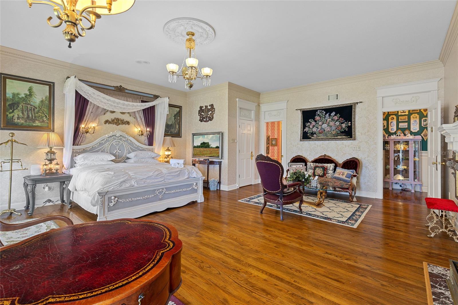 Listing photo id 29 for 6275 Halabrin Road