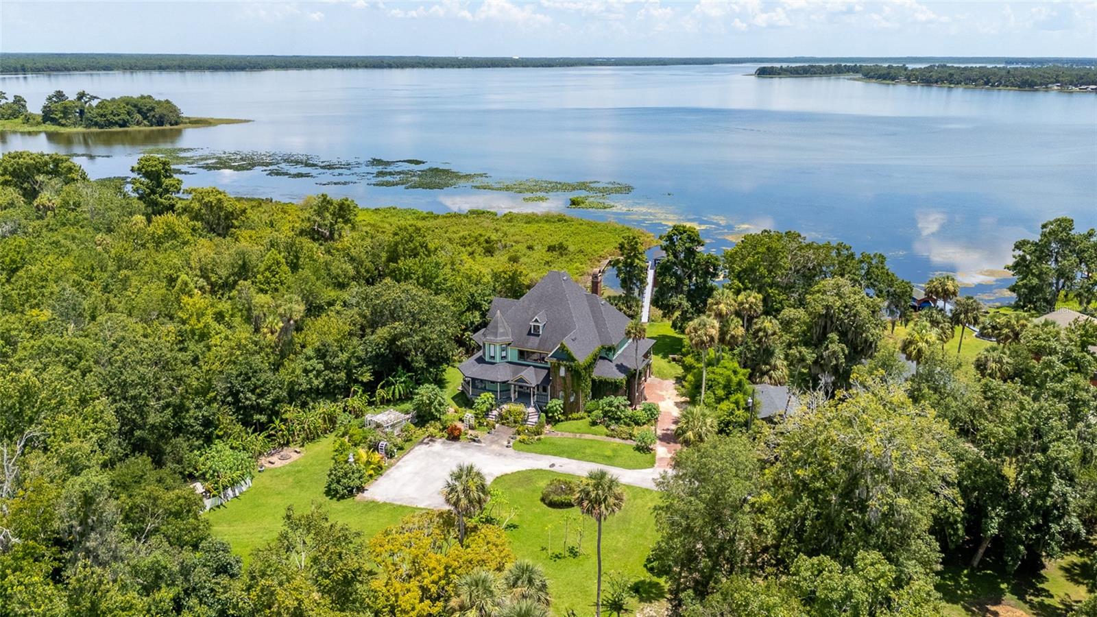 Listing photo id 88 for 6275 Halabrin Road