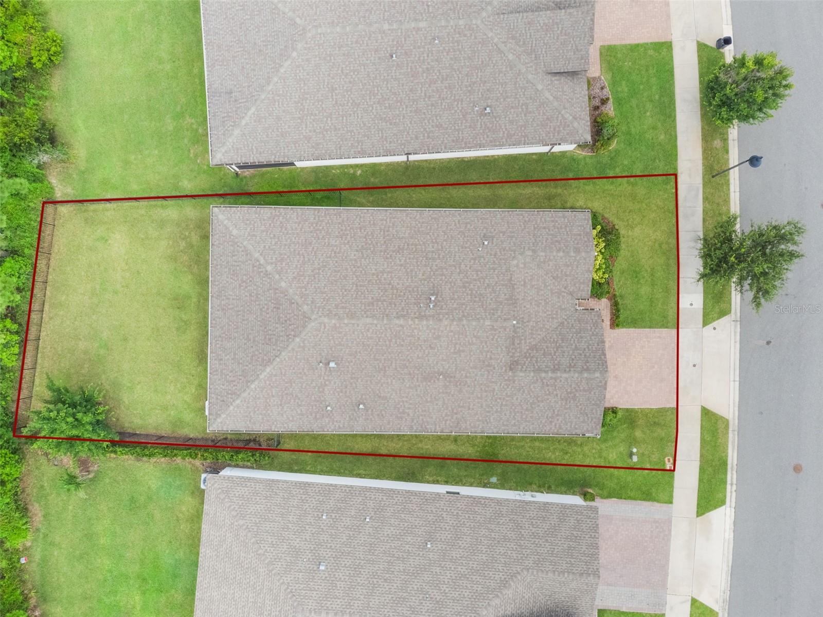Image 31 of 45 For 2074 Laurelwood Way