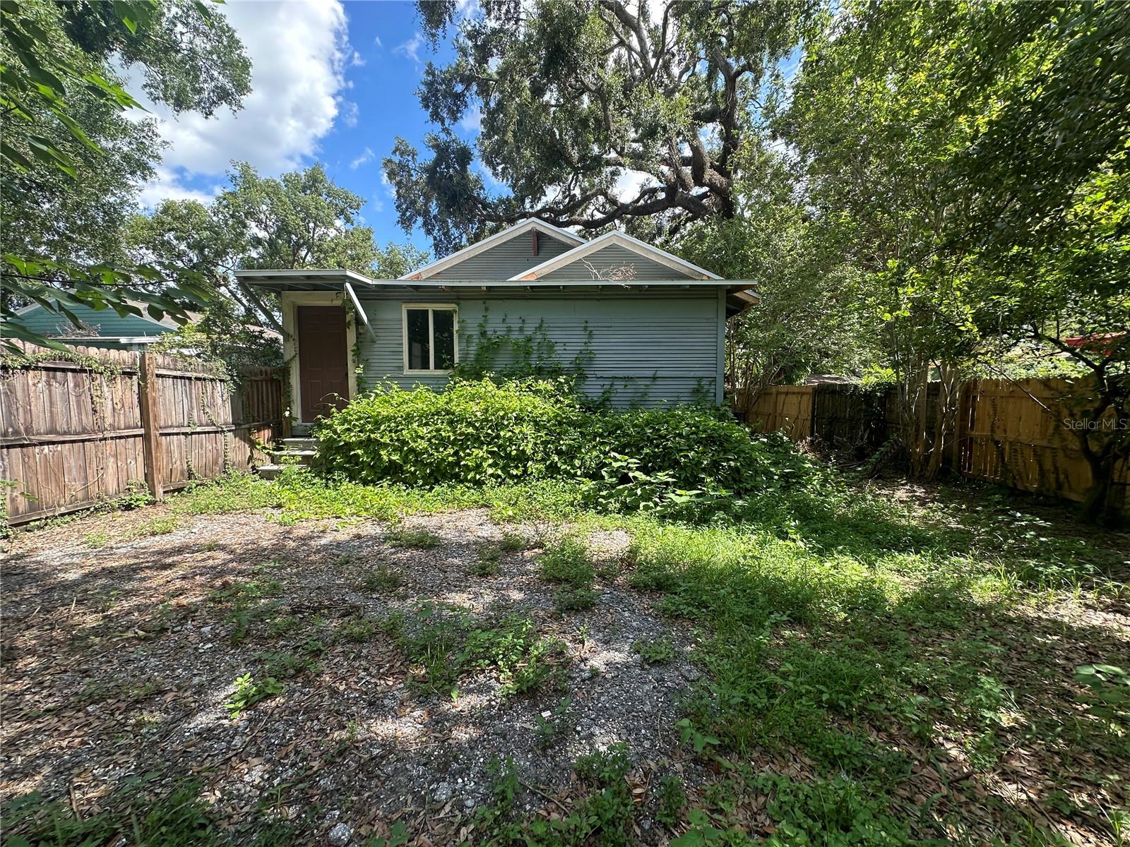 Image 15 of 23 For 708 Crenshaw Street