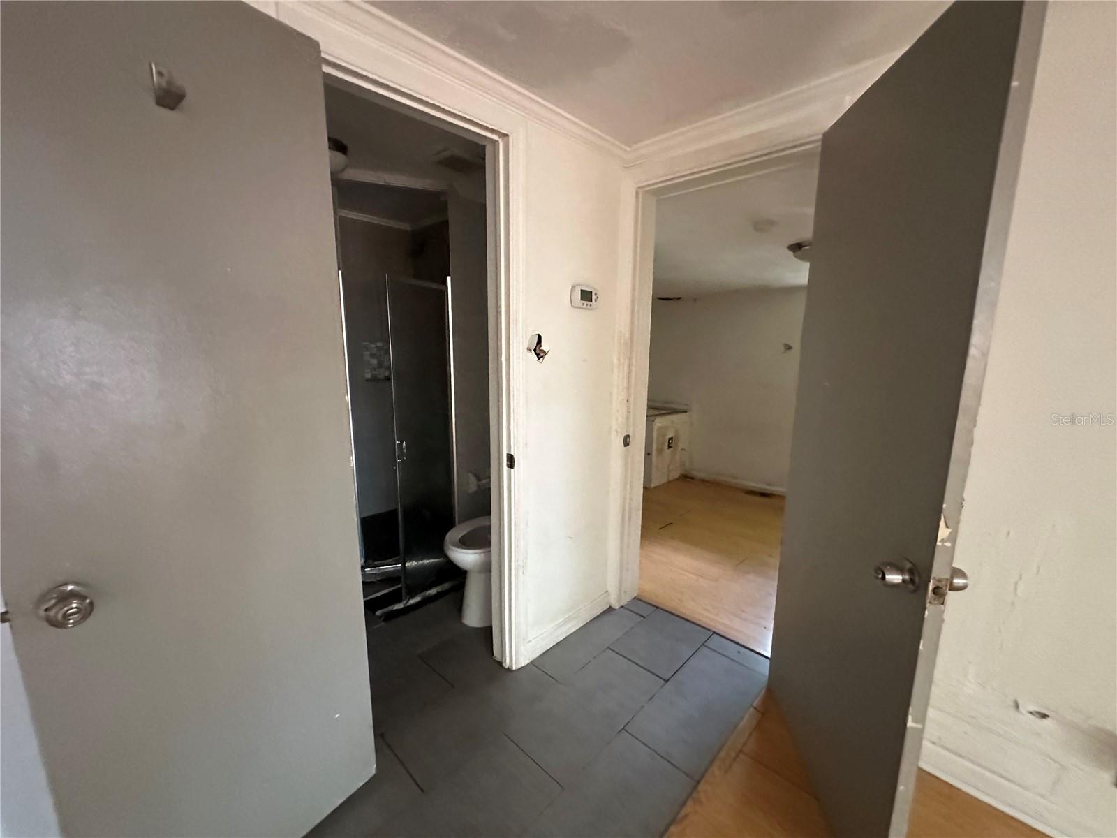 Image 19 of 23 For 708 Crenshaw Street