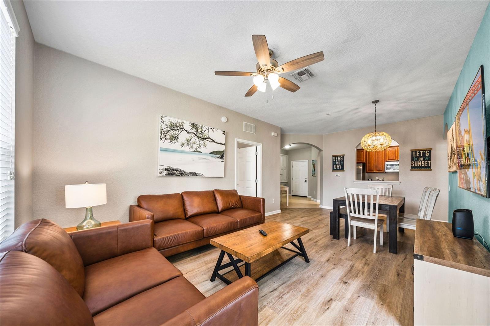 Image 20 of 40 For 4024 Breakview Drive 10404