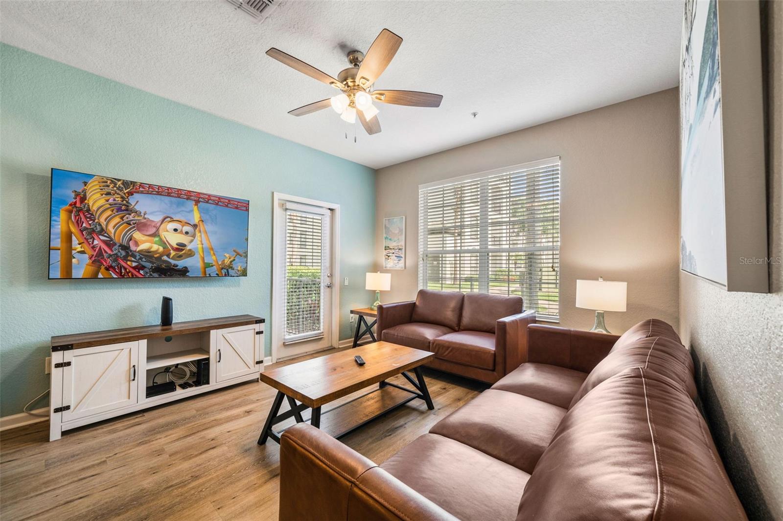 Image 24 of 40 For 4024 Breakview Drive 10404