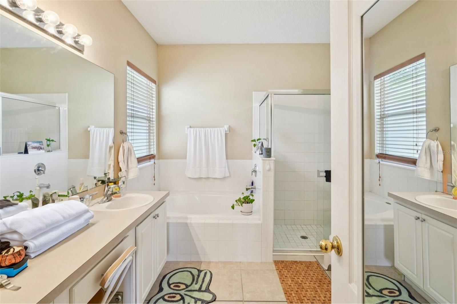 Image 11 of 19 For 10146 Shadow Creek Drive